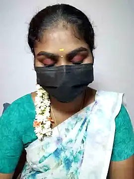 Snapshot of Tamil_Princess12 chatting on October 6, 2025, 5:10 pm Tamil Princess12 online show from October 6, 2025, 5:10 pm