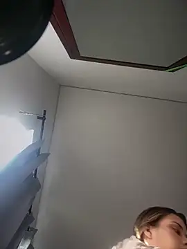 emma-conti2 online show from February 9, 2026, 1:37 pm