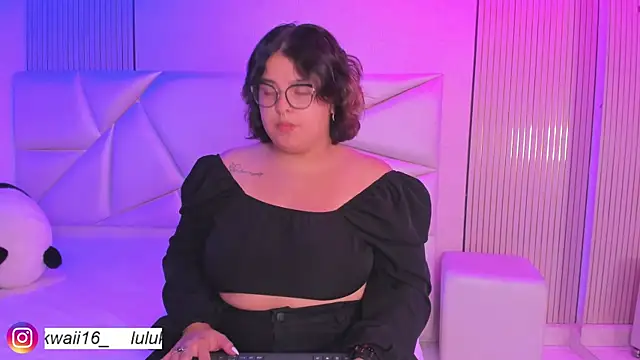 lulukawai16 online show from May 15, 2026, 7:54 pm