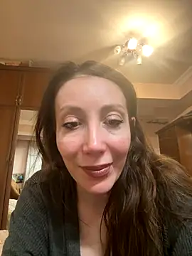 HellaryTourent online show from November 26, 2025, 8:54 pm