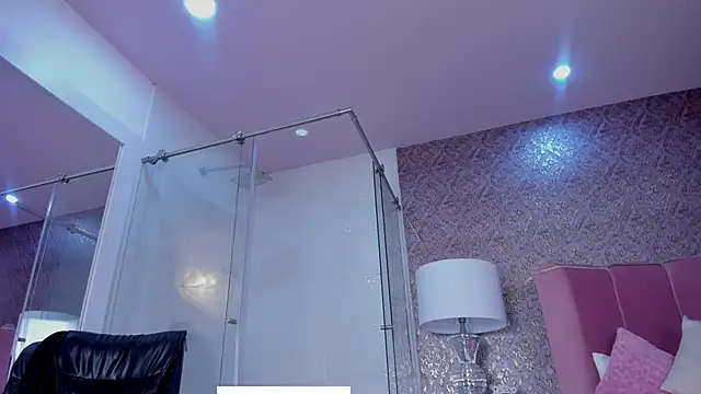 amber sparkle online show from June 8, 2026, 1:55 pm