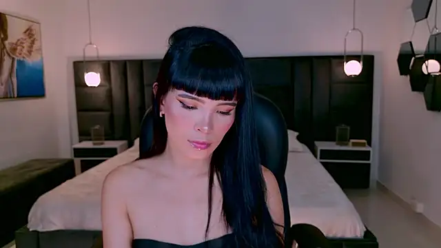 AgathaKondo  online show from April 18, 2026, 8:42 pm