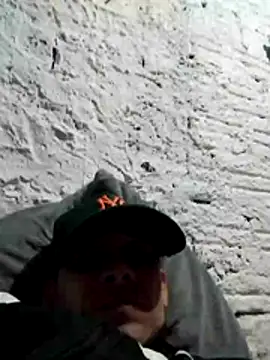 Snapshot of danielguerreros@xh chatting on June 10, 2026, 8:52 pm danielguerrerosxh online show from June 10, 2026, 8:52 pm