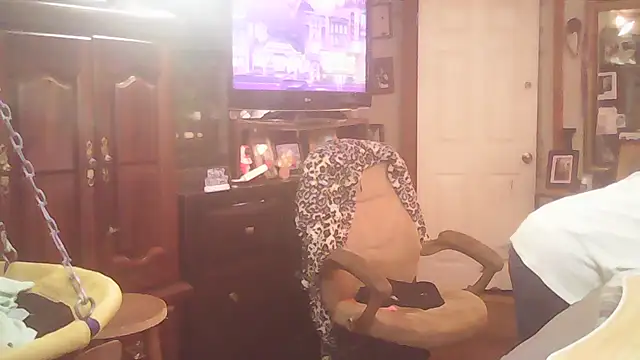 Snapshot of BonnienClyde5421 chatting on February 26, 2026, 8:52 pm BonnienClyde5421 online show from February 26, 2026, 8:52 pm