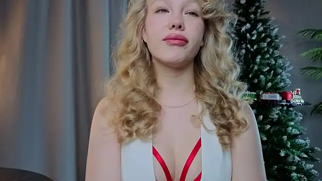 emilyshepar d online show from December 18, 2025, 2:50 am