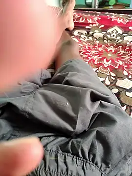 RAYI Queen 4 online show from March 16, 2026, 5:55 am