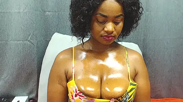 Snapshot of HornyEbony4u chatting on October 9, 2025, 4:16 pm HornyEbony4u online show from October 9, 2025, 4:16 pm