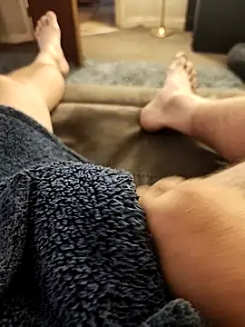 hubbyfun19 online show from November 1, 2025, 7:54 am