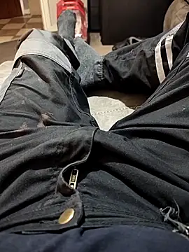 hubbyfun19 online show from April 9, 2026, 6:02 am