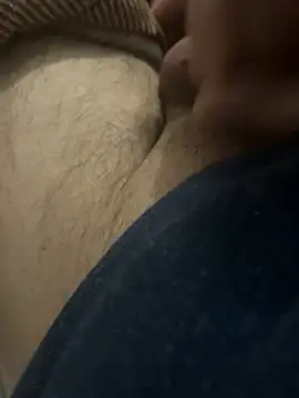 akrap11 online show from February 12, 2026, 1:11 am