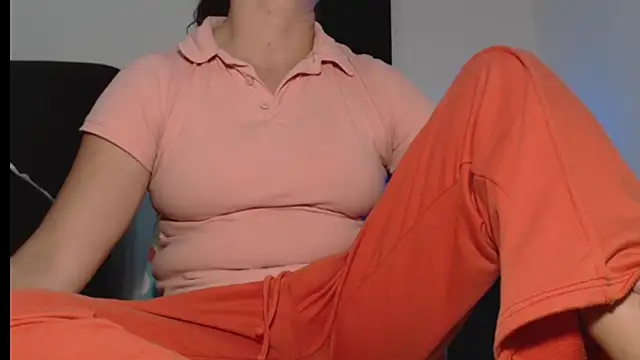 Milf Valeria online show from February 4, 2026, 7:09 pm