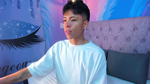 MaxiWildd online show from March 6, 2026, 12:45 pm