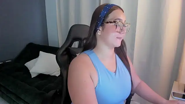 Kyleighc online show from April 13, 2026, 11:10 pm