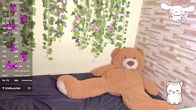 Snapshot of Amy_Moonlight chatting on February 28, 2026, 10:11 pm Amy Moonlight online show from February 28, 2026, 10:11 pm