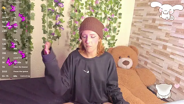 Snapshot of Amy_Moonlight chatting on March 2, 2026, 10:05 pm Amy Moonlight online show from March 2, 2026, 10:05 pm