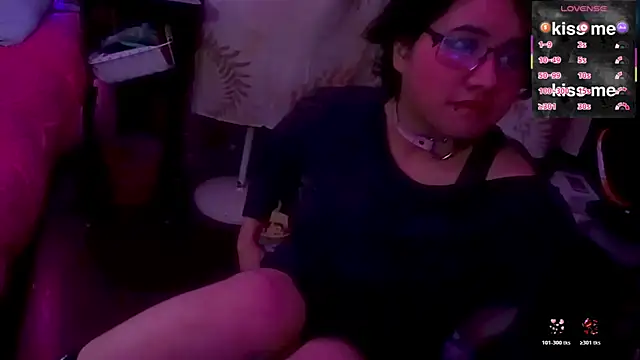 Snapshot of Ftm_Bunny chatting on December 14, 2025, 11:59 am Ftm Bunny online show from December 14, 2025, 11:59 am