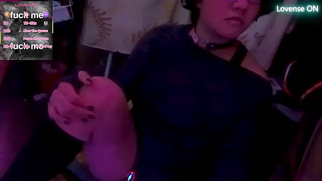 Snapshot of Ftm_Bunny chatting on December 17, 2025, 12:33 pm Ftm Bunny online show from December 17, 2025, 12:33 pm