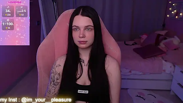 Michela Fruet online show from March 9, 2026, 1:09 am