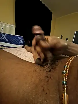 solofe19 online show from February 12, 2026, 6:41 am