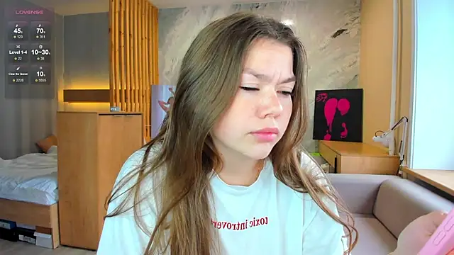 miss bubbles  online show from September 13, 2025, 12:54 am