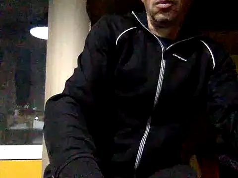 Snapshot of adiluci1 chatting on November 23, 2025, 3:39 am adiluci1 online show from November 23, 2025, 3:39 am