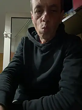 Snapshot of adiluci1 chatting on March 23, 2026, 6:23 pm adiluci1 online show from March 23, 2026, 6:23 pm