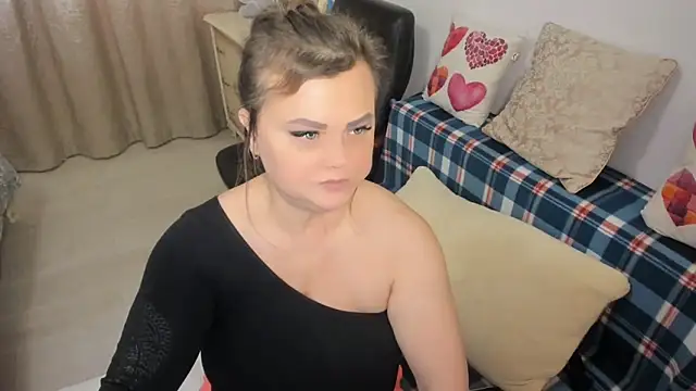 MildMature online show from January 3, 2025, 11:23 pm