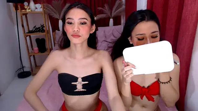 Snapshot of Amarah_Luna chatting on September 24, 2025, 3:32 am Amarah Luna online show from September 24, 2025, 3:32 am