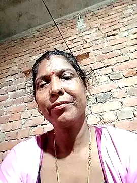 Savita992 online show from October 3, 2025, 2:41 am