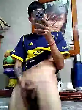 frankitocam4 online show from June 9, 2026, 3:23 pm