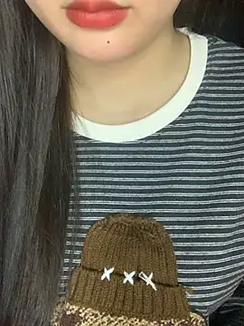 Linhtruong  online show from November 30, 2025, 4:27 am