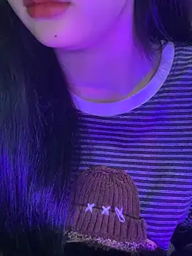 Snapshot of Linhtruong_ chatting on February 18, 2026, 4:08 am Linhtruong online show from February 18, 2026, 4:08 am