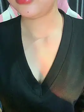 Snapshot of Linhtruong_ chatting on March 3, 2026, 3:56 am Linhtruong online show from March 3, 2026, 3:56 am