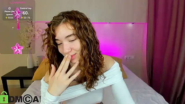 Adelina Bliss online show from November 16, 2025, 11:21 pm