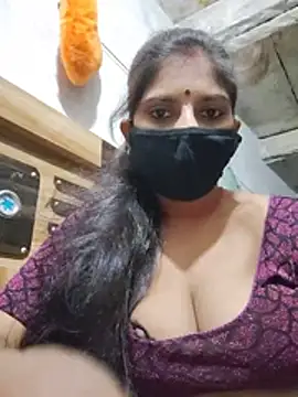 Daisygirl9 online show from June 15, 2026, 4:53 pm