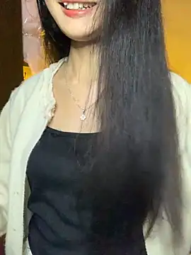 Nhinhi18 online show from December 4, 2025, 2:59 pm