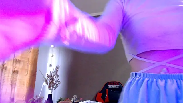 Iris lave online show from April 5, 2026, 4:04 pm