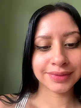 lucy grey25 online show from November 13, 2025, 3:11 pm