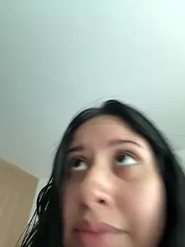 lucy grey25 online show from April 5, 2026, 4:26 pm