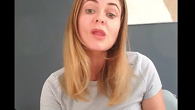 Ginger-bb online show from September 20, 2025, 1:34 pm