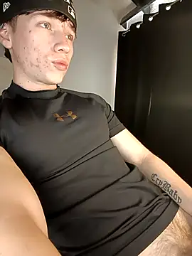 Logan sixxer online show from October 8, 2025, 9:12 pm