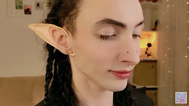 Queen of tease online show from February 16, 2026, 9:44 pm