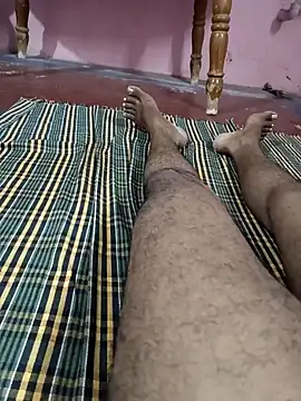 Snapshot of John180391- chatting on September 25, 2025, 1:53 am John180391- online show from September 25, 2025, 1:53 am