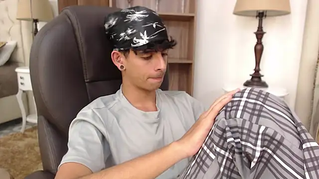 Ibratxandy online show from March 26, 2026, 7:19 pm