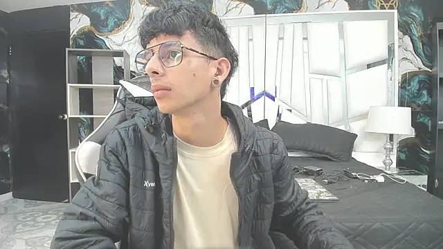 Ibratxandy online show from April 9, 2026, 12:21 pm