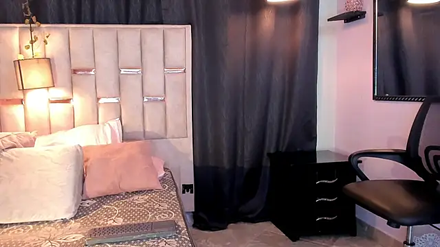 Hanzking01 online show from November 22, 2025, 10:58 am