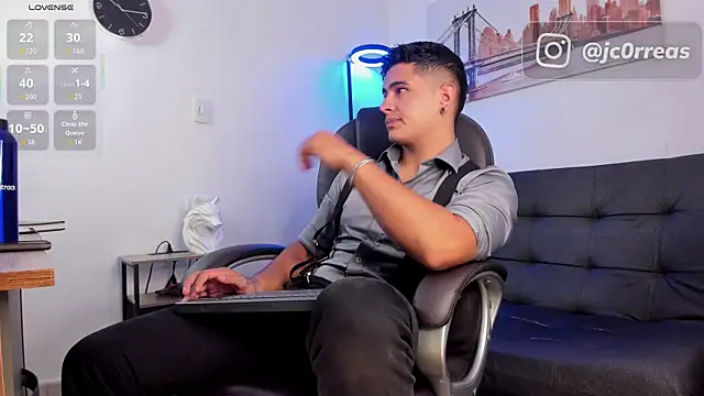  Juanes online show from November 18, 2025, 9:30 pm