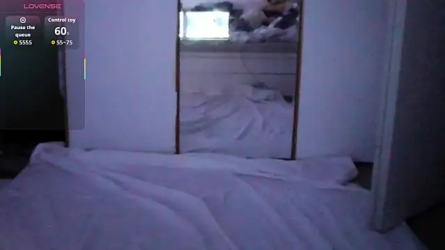 innocentgirlys online show from November 13, 2025, 9:03 pm