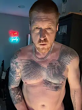 Snapshot of CloudyKingG chatting on April 30, 2026, 9:30 pm CloudyKingG online show from April 30, 2026, 9:30 pm