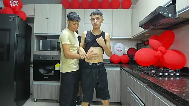 Crazymen hot online show from September 20, 2025, 11:17 pm